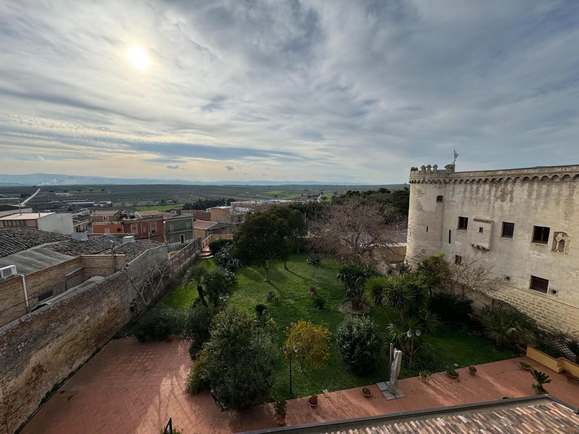B&B Palazzo Croghan Torremaggiore Luaran gambar
