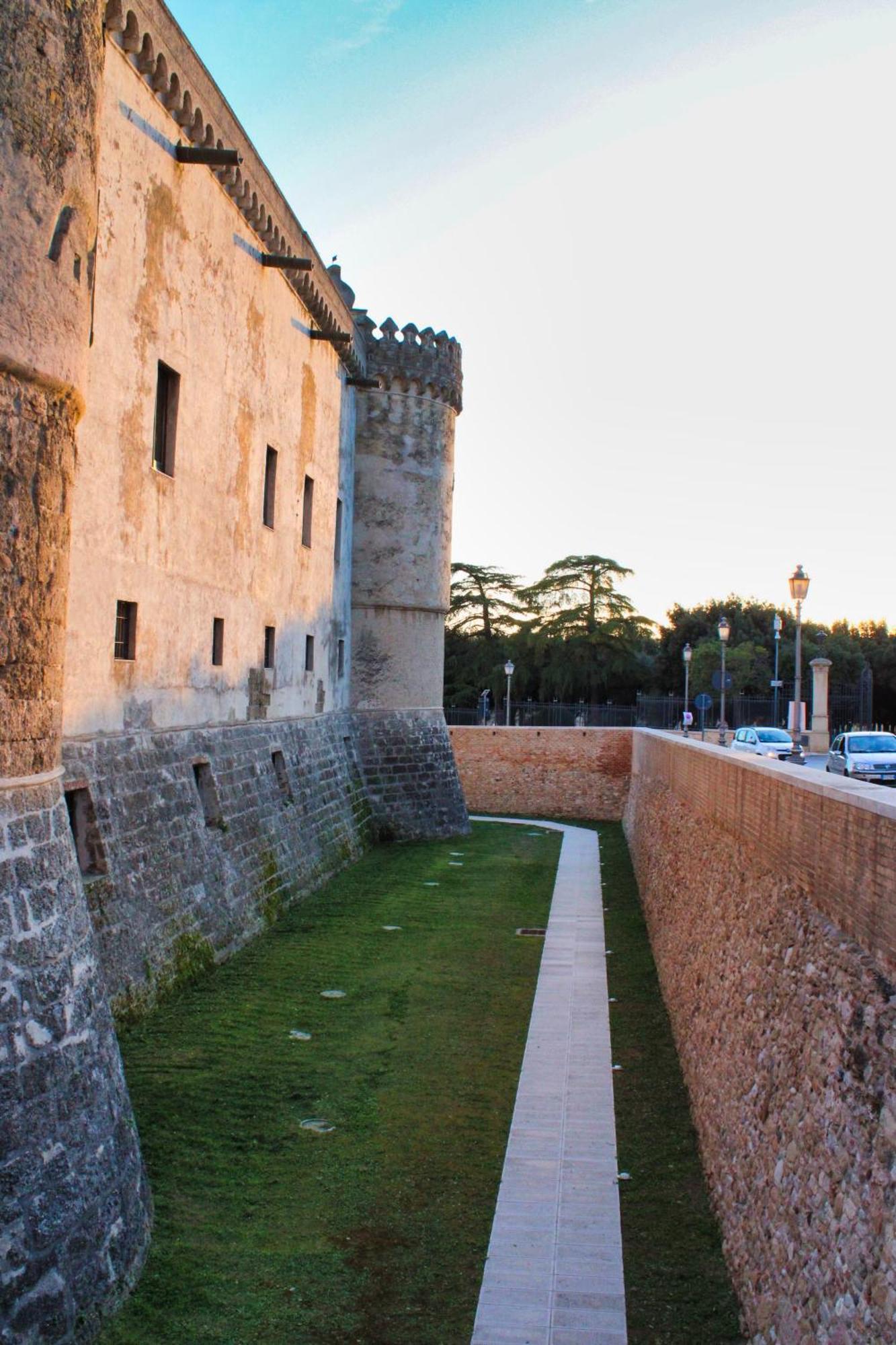 B&B Palazzo Croghan Torremaggiore Luaran gambar