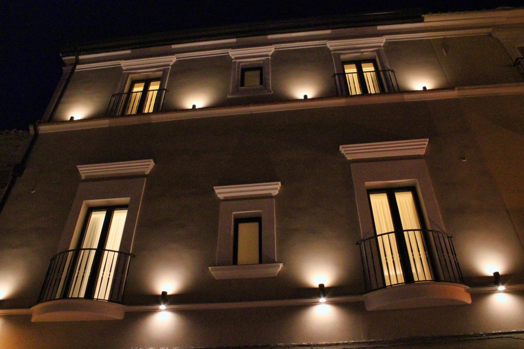 B&B Palazzo Croghan Torremaggiore Luaran gambar