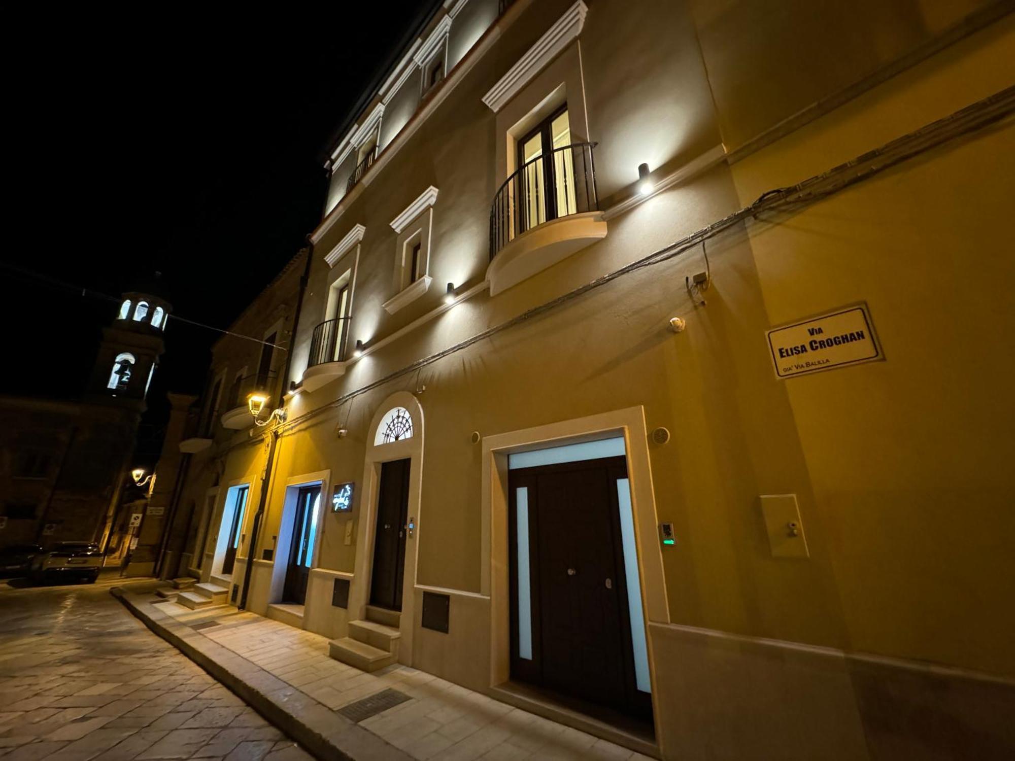 B&B Palazzo Croghan Torremaggiore Luaran gambar