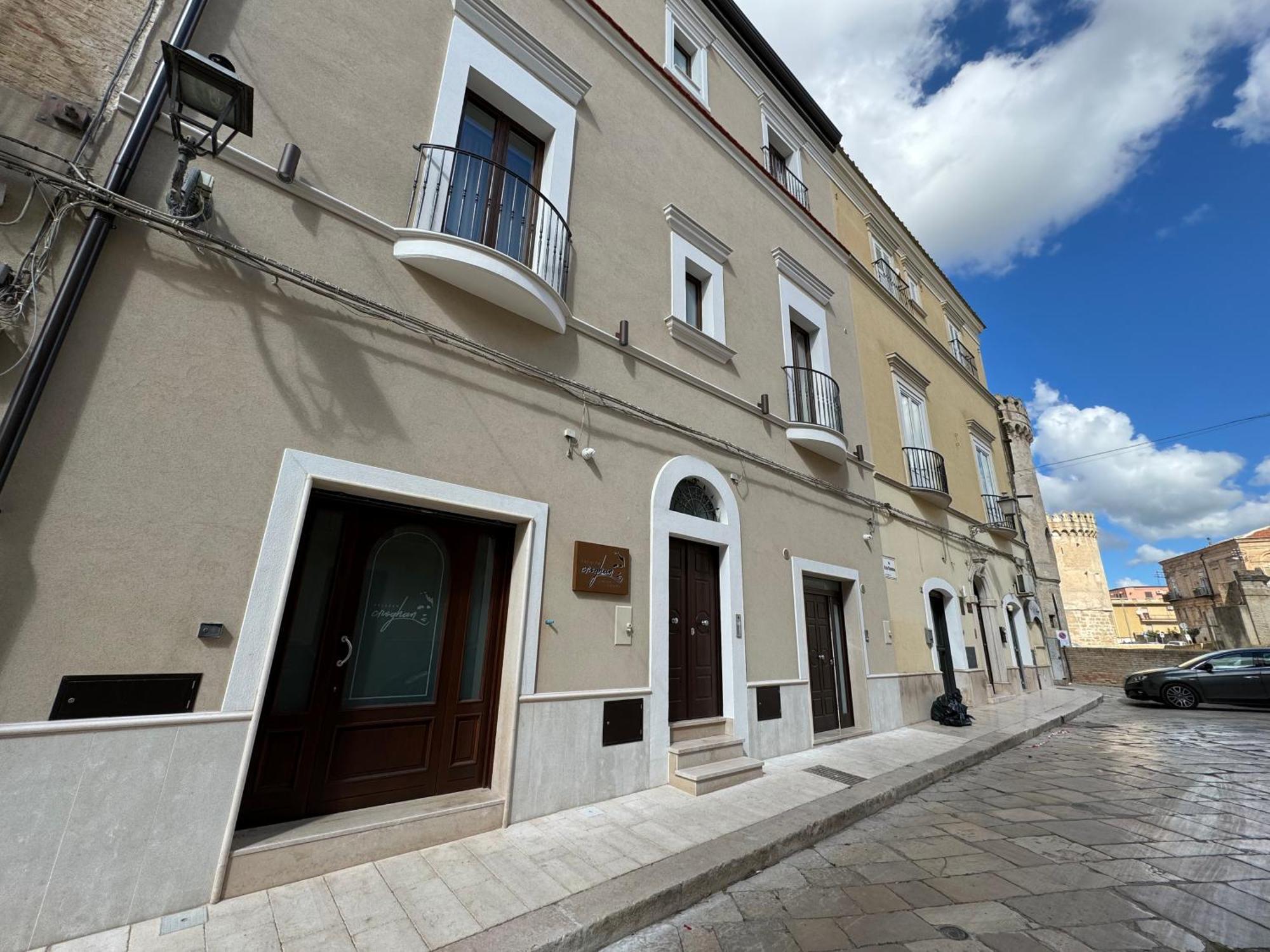 B&B Palazzo Croghan Torremaggiore Luaran gambar