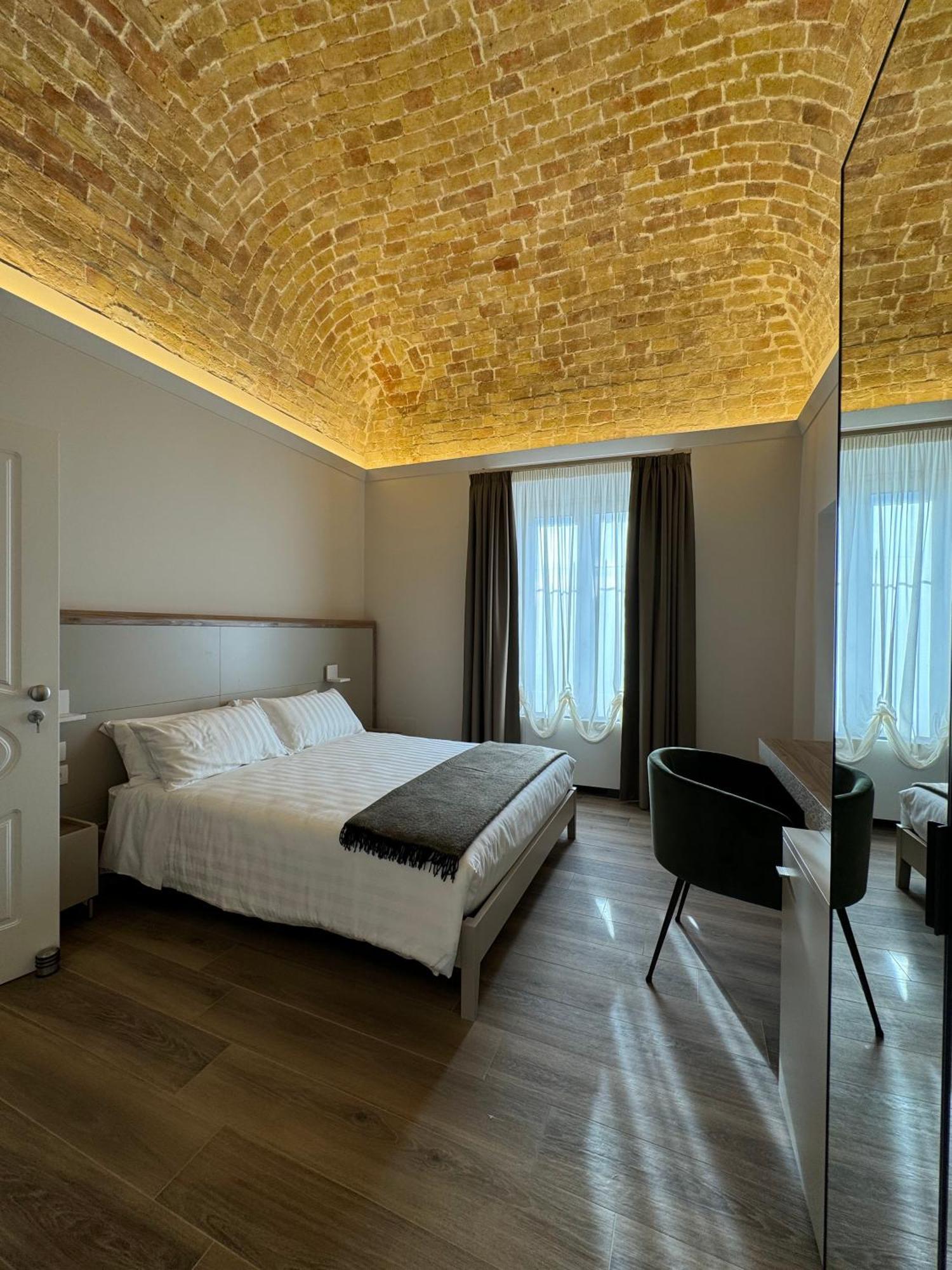 B&B Palazzo Croghan Torremaggiore Luaran gambar