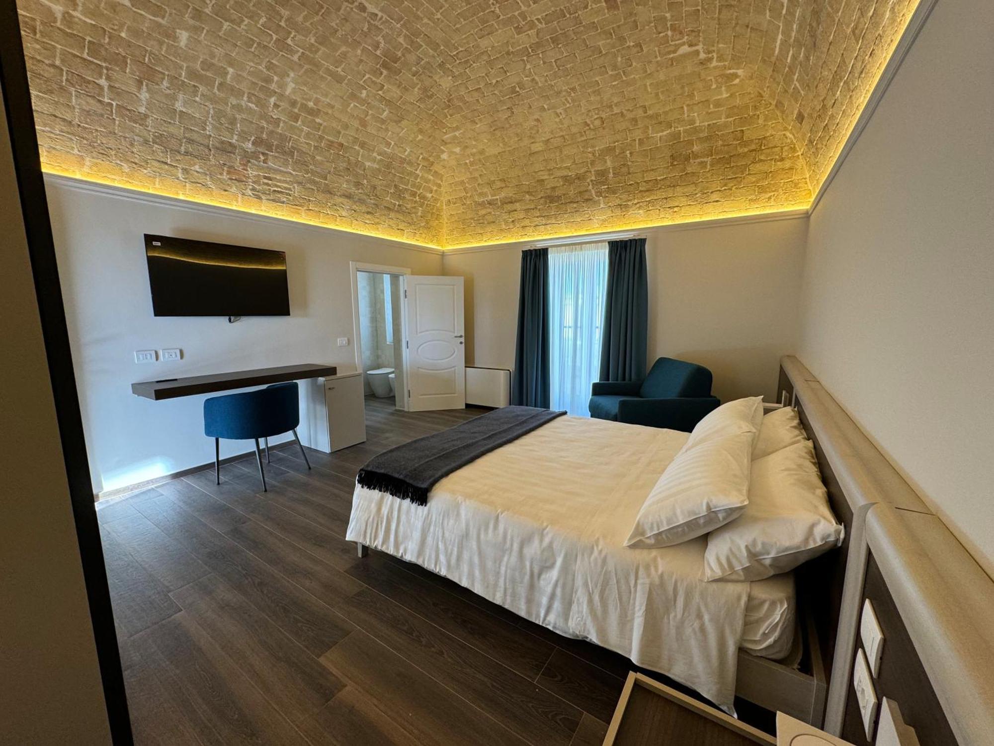 B&B Palazzo Croghan Torremaggiore Luaran gambar